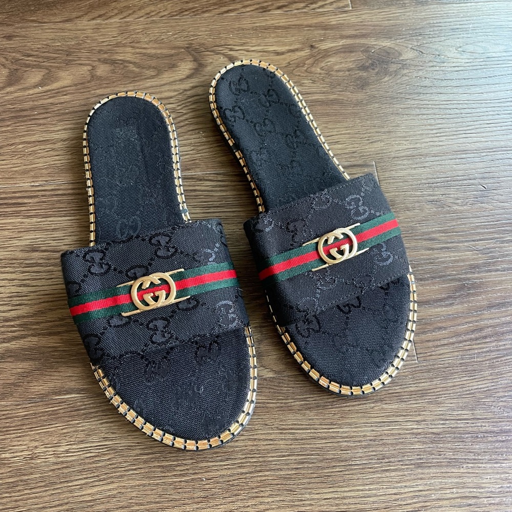 Sandals size 39